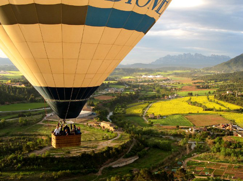 Aerostatic balloon with a beautiful landscape